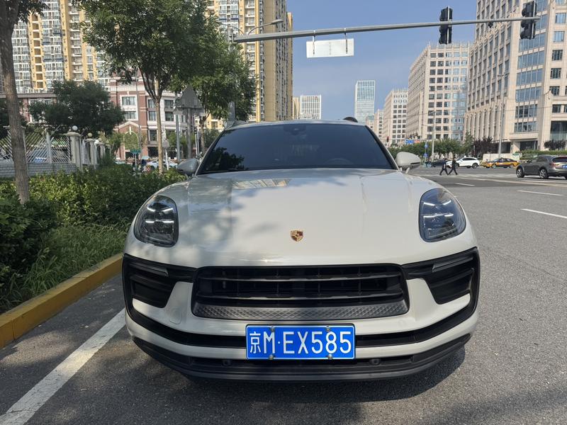 Porsche Macan, 2022 — фото 2 из 12