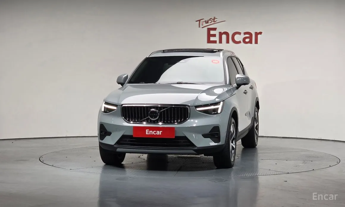Volvo XC40, 2024 — фото 3 из 12
