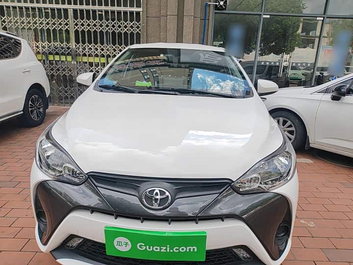 Toyota Yaris L Hatchback, 2023 — фото 3 из 9