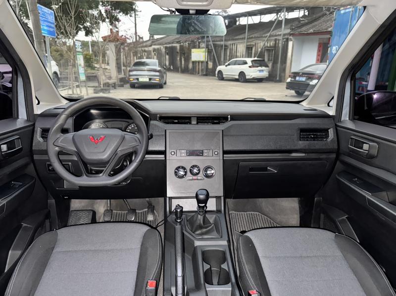 Wuling Hongguang Plus, 2021 — фото 6 из 9