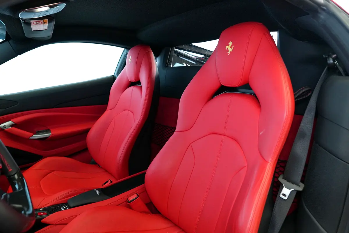 Ferrari F8 Tributo, 2022 — фото 9 из 10