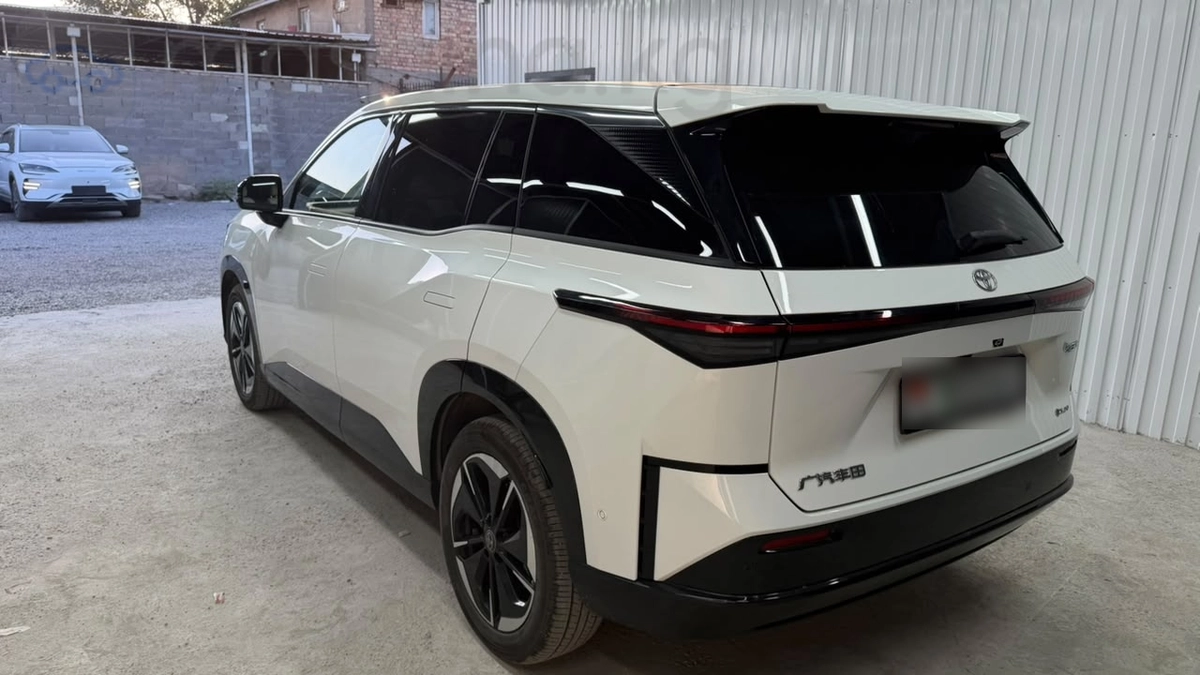Toyota Bz3x, 2025 — фото 8 из 12