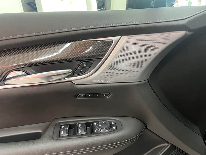 Cadillac XT6, 2024 — фото 5 из 9
