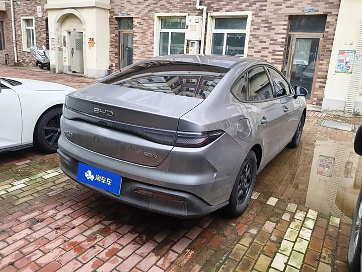 BYD Seal 05 DM-i Hybrid, 2025 — фото 3 из 9