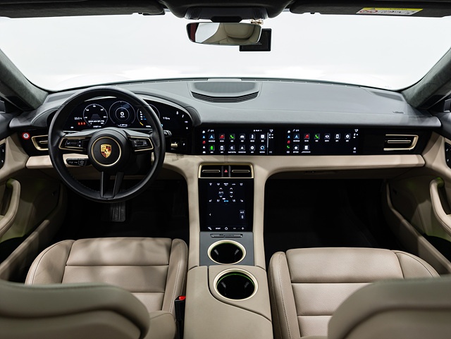 Porsche Taycan, 2023 — фото 6 из 12