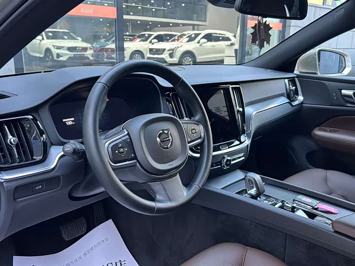 Volvo S60, 2025 — фото 9 из 9