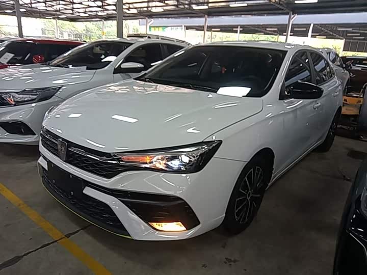 Roewe i5, 2023 — купить в Самаре под ключ