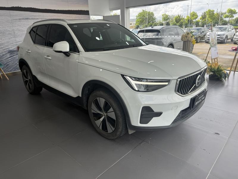Volvo XC40, 2024 — фото 3 из 12