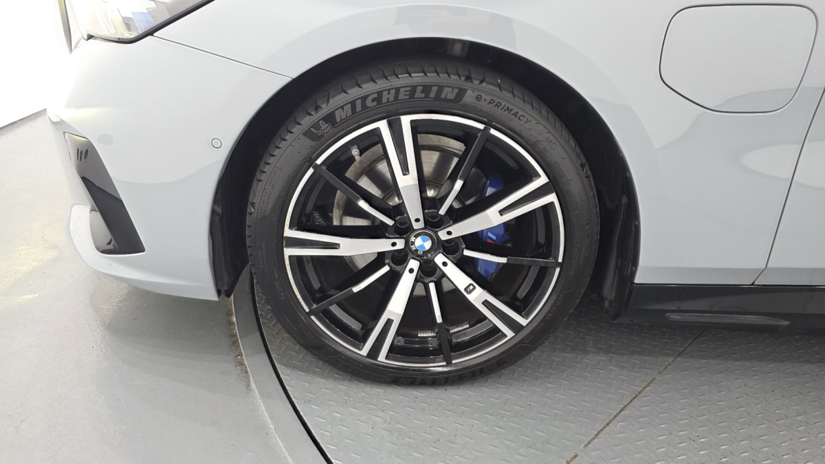 BMW 5 Series, 2025 — фото 5 из 12