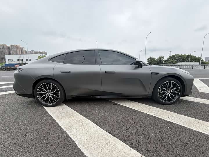 Geely Galaxy E8, 2024 — фото 7 из 9