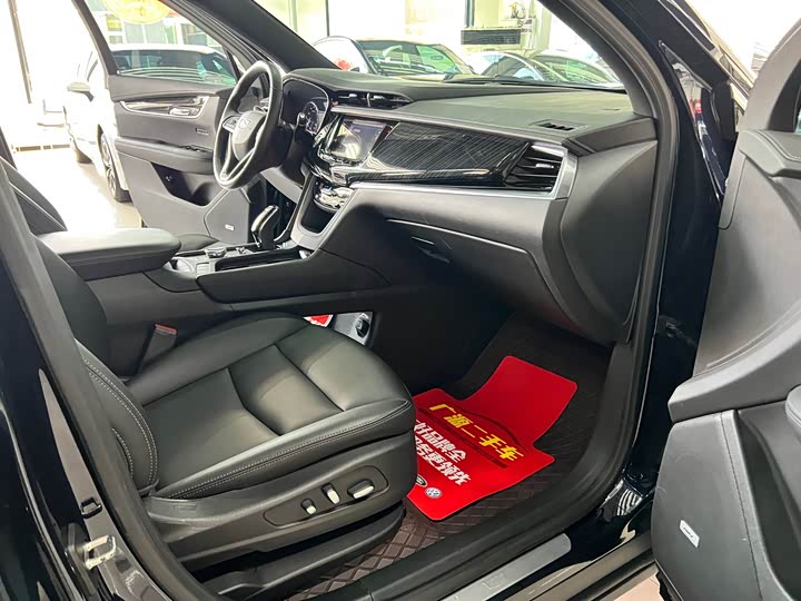 Cadillac XT6, 2022 — фото 9 из 9