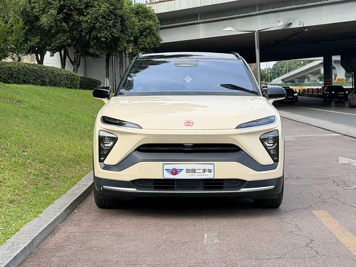 Nio ES6, 2022 — фото 2 из 9