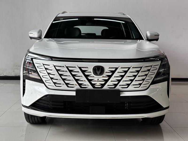 Changan CS75 Plus, 2024 — фото 2 из 10