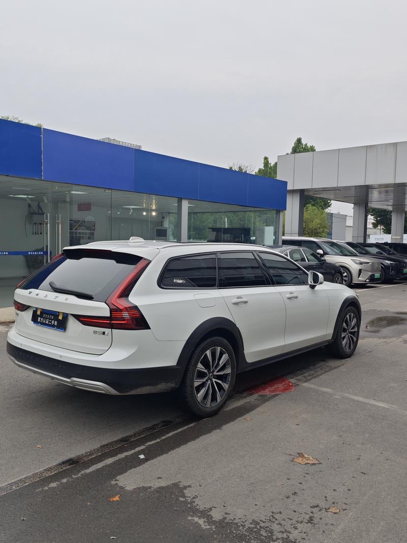 Volvo V90, 2022 — фото 7 из 11