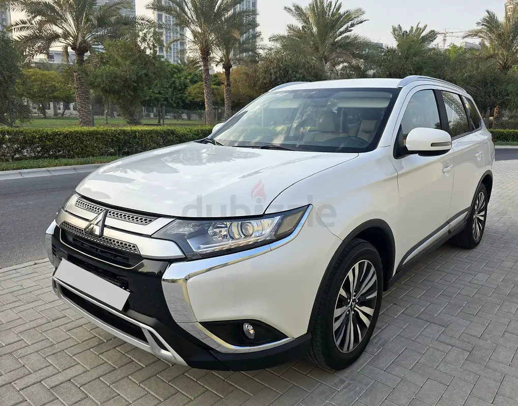 Mitsubishi Outlander, 2023