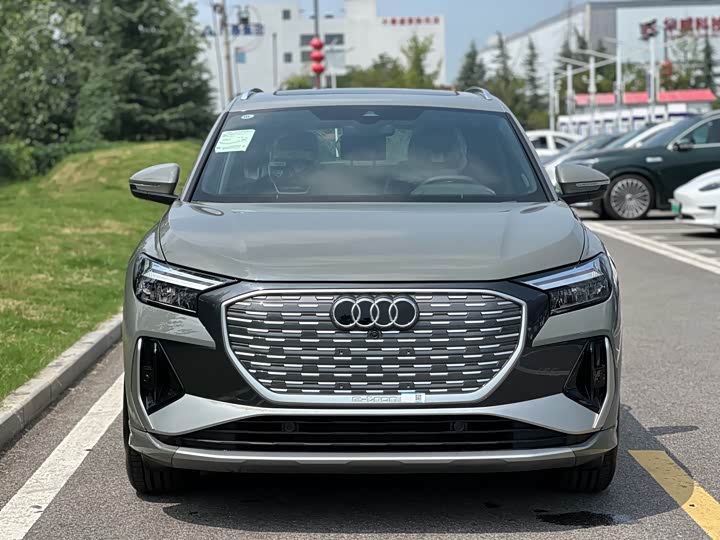 Audi Q4 e-tron, 2026 — фото 2 из 9