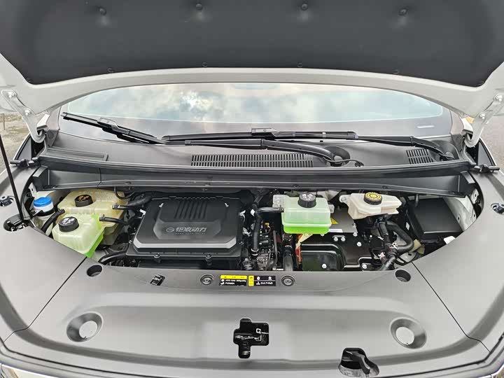 GAC Trumpchi M8 Hybrid, 2025 — фото 5 из 9