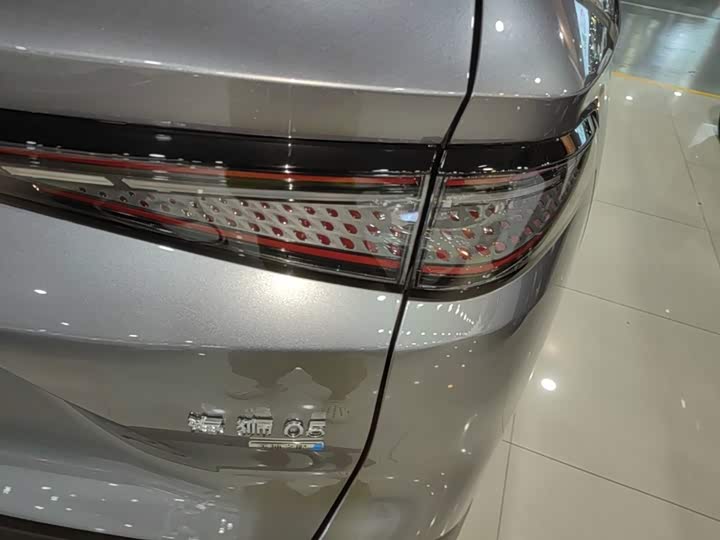 BYD Sea Lion 05 DM-i Hybrid, 2026 — фото 8 из 9