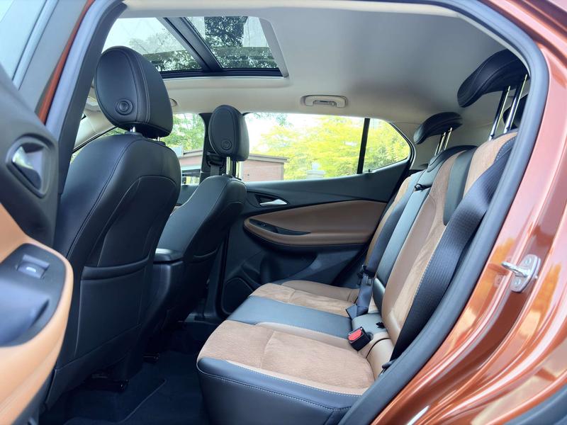 Buick Encore GX, 2023 — фото 9 из 10
