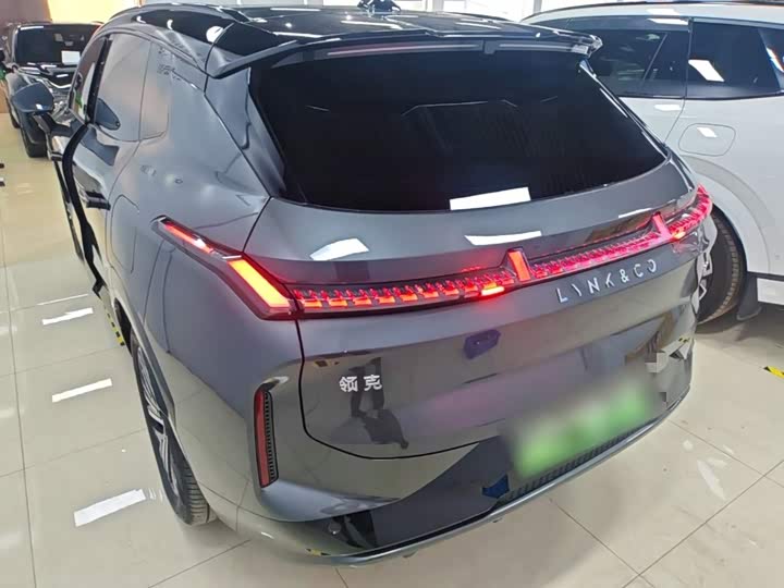 Lynk & Co 08 EM-P Hybrid, 2024 — фото 5 из 9