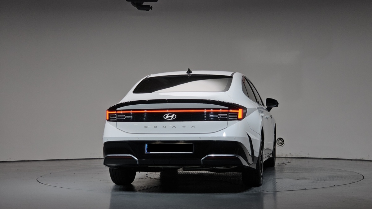 Hyundai Sonata, 2023 — фото 4 из 12