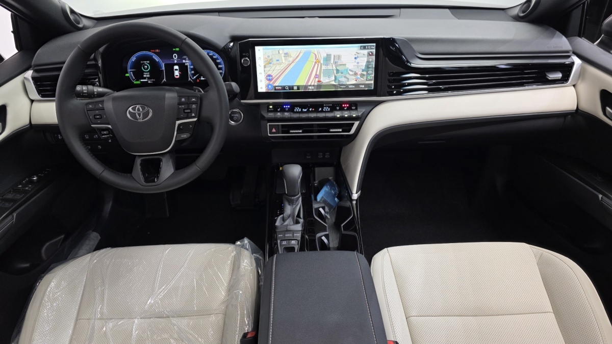 Toyota Camry, 2026 — фото 7 из 12