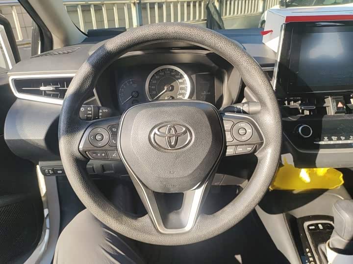 Toyota Corolla, 2022 — фото 3 из 9