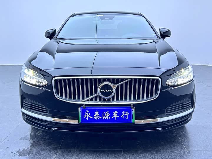 Volvo S90 Hybrid, 2023 — фото 2 из 9