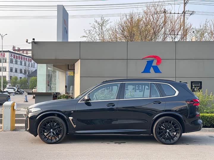 BMW X5, 2024 — фото 3 из 9