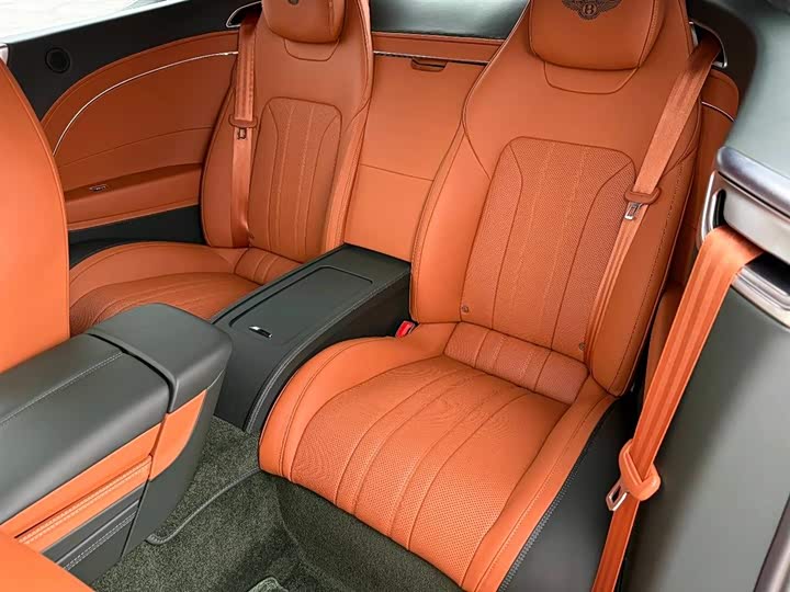 Bentley Continental GT, 2022 — фото 9 из 9