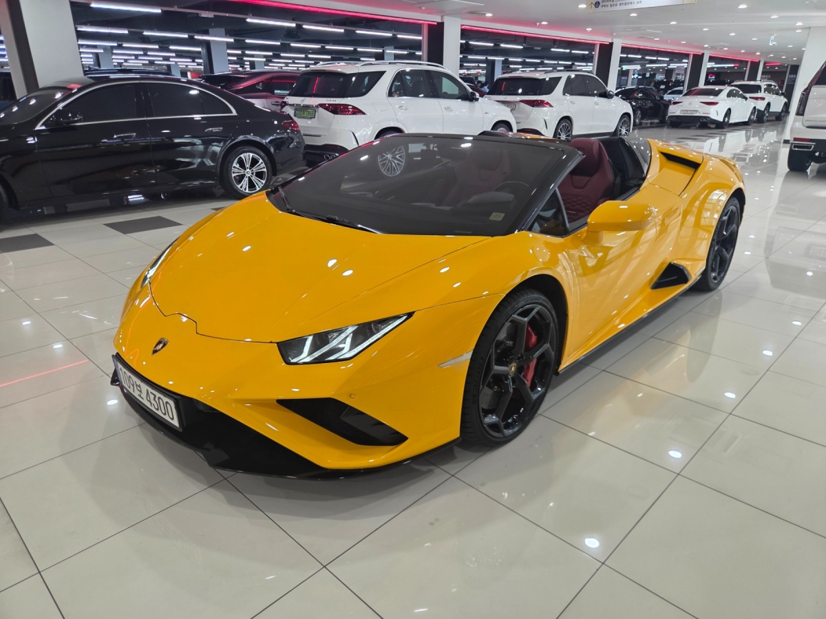 Lamborghini Huracan, 2021 — купить в Туле под ключ