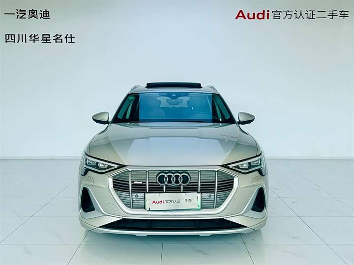 Audi e-tron, 2022 — фото 2 из 7