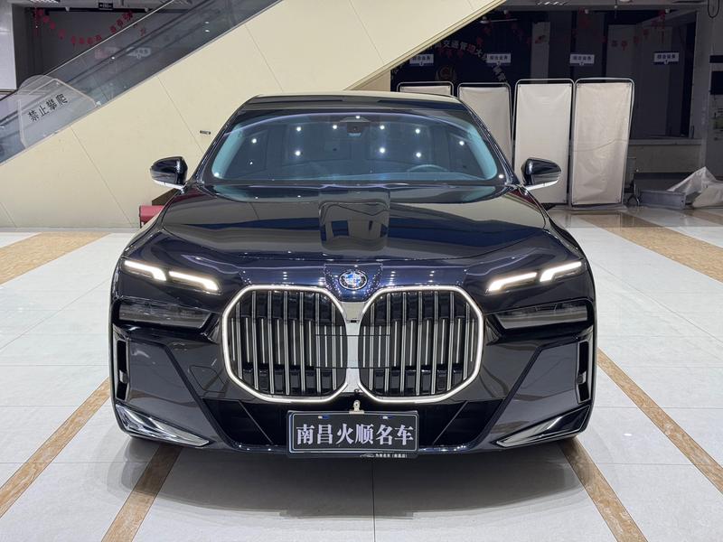 BMW 7 Series, 2024 — фото 2 из 12