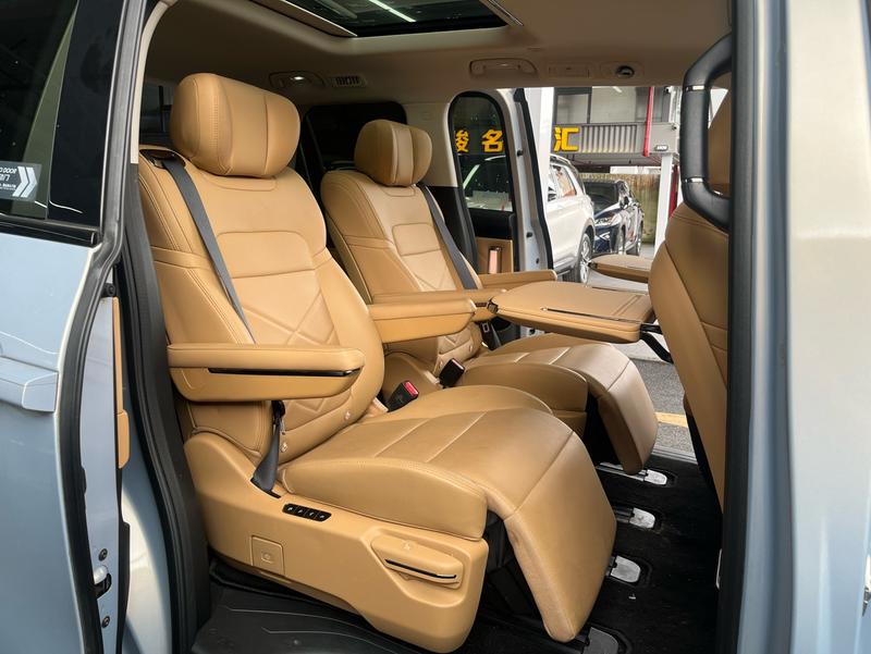 GAC Trumpchi E8, 2024 — фото 11 из 12