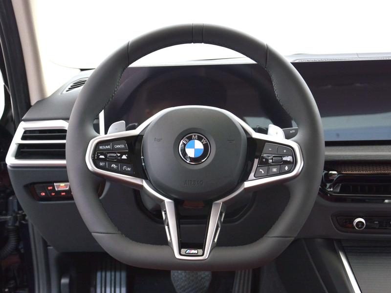 BMW 3 Series, 2026 — фото 9 из 12