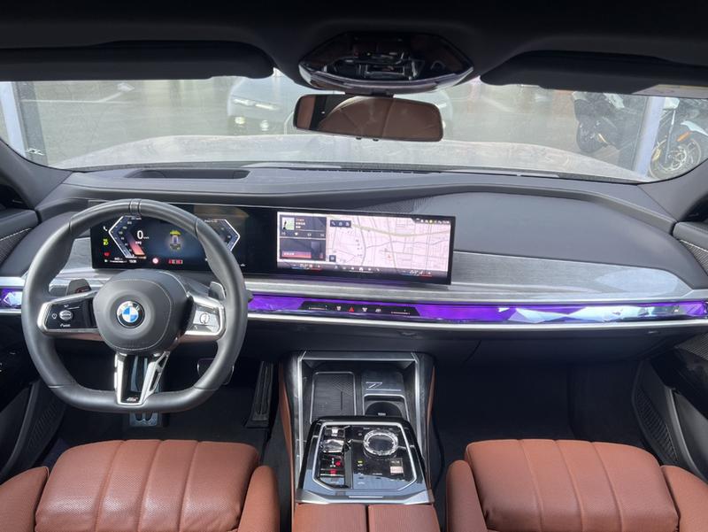 BMW 7 Series, 2024 — фото 7 из 12