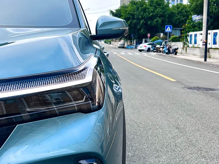 Geely Atlas L, 2025 — фото 5 из 9