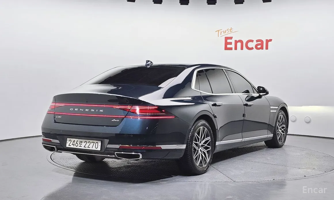 Genesis G90, 2022 — фото 2 из 12