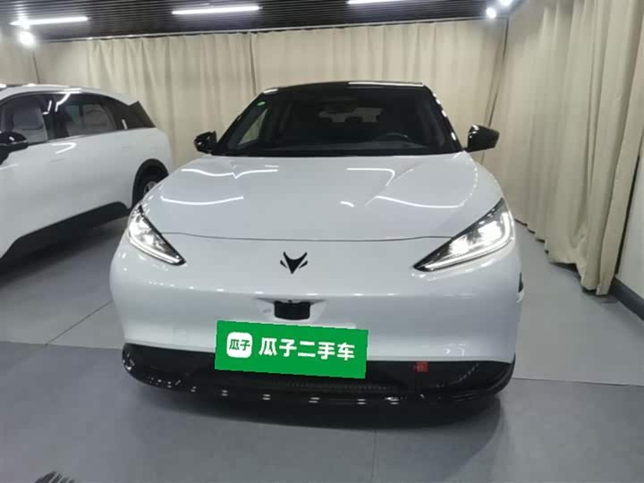 BAIC Arcfox Alpha S, 2023 — фото 3 из 9