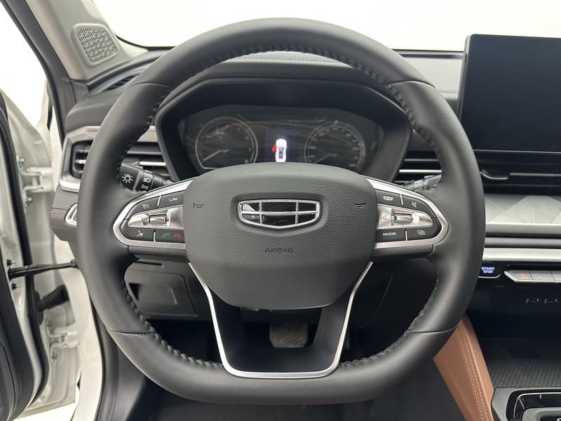 Geely Vision X6, 2022 — фото 11 из 12