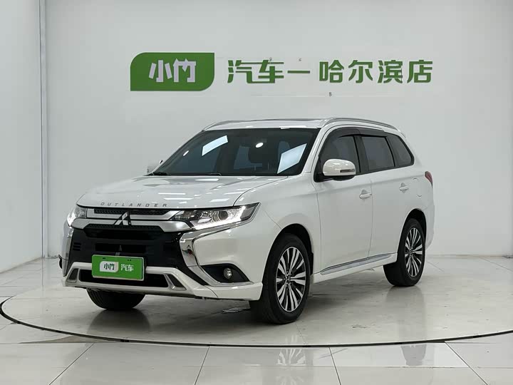 Mitsubishi Outlander, 2023 — купить в Казани под ключ