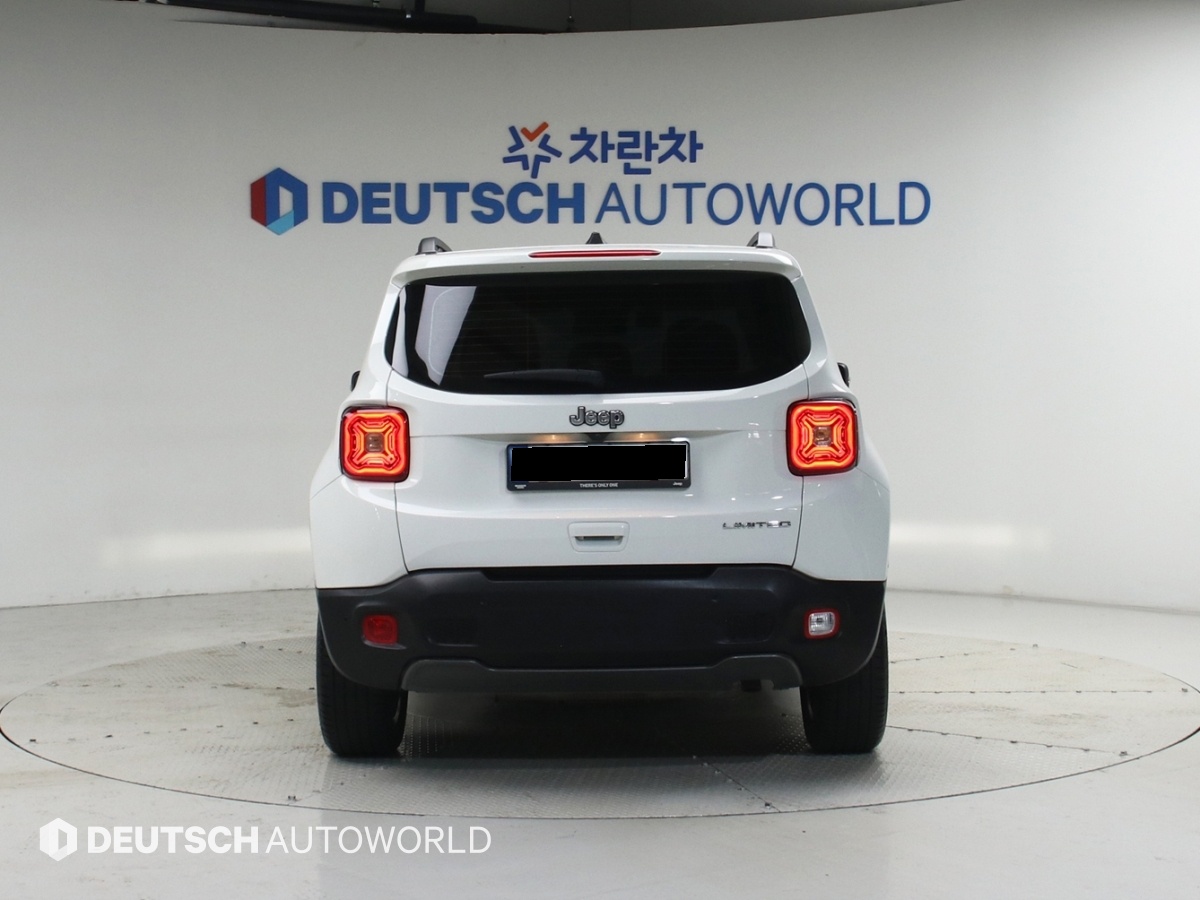 Jeep Renegade, 2023 — фото 4 из 12