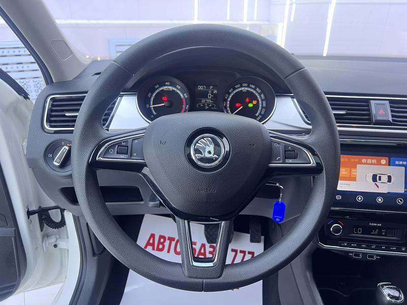 Skoda Rapid, 2022 — фото 10 из 12