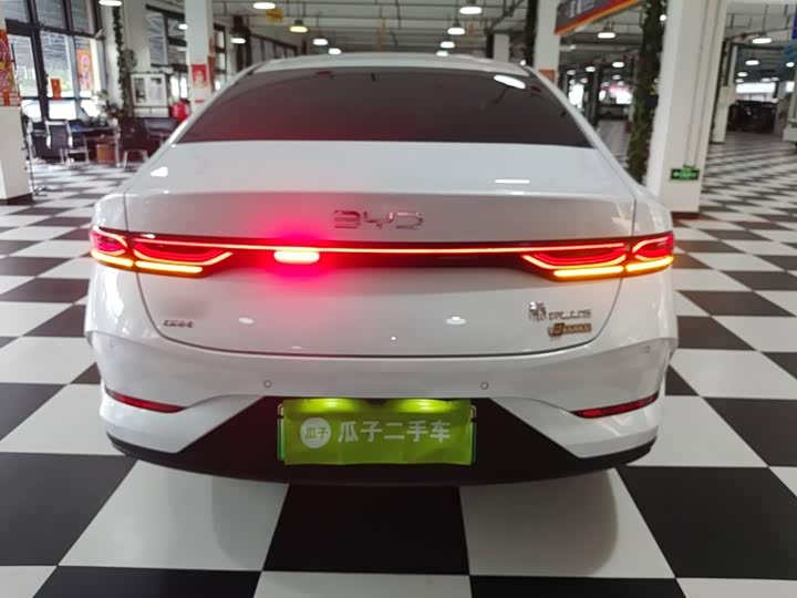 BYD Qin Plus, 2025 — фото 6 из 9