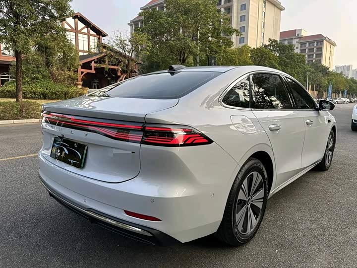 Geely Galaxy A7, 2025 — фото 4 из 9