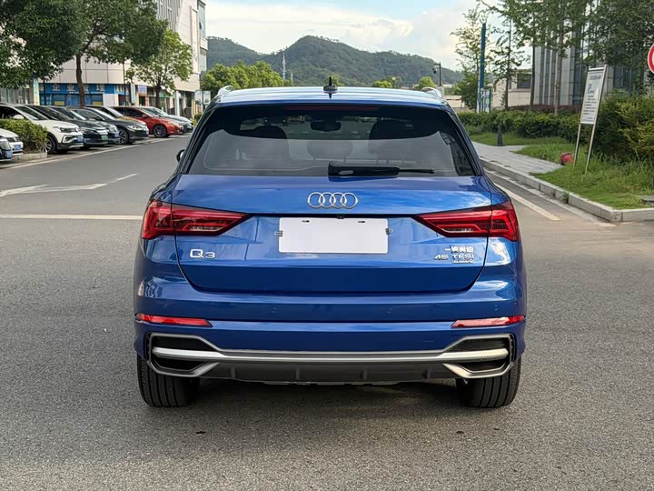 Audi Q3, 2022 — фото 6 из 9