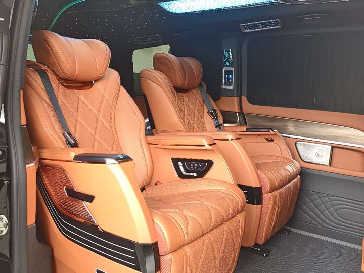 Mercedes-Benz V-Class, 2025 — фото 6 из 9