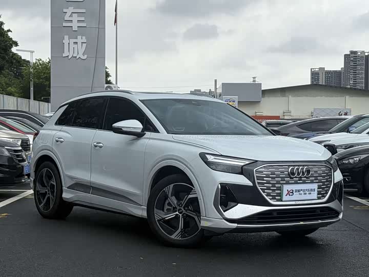 Audi Q4 e-tron, 2023 — фото 3 из 9