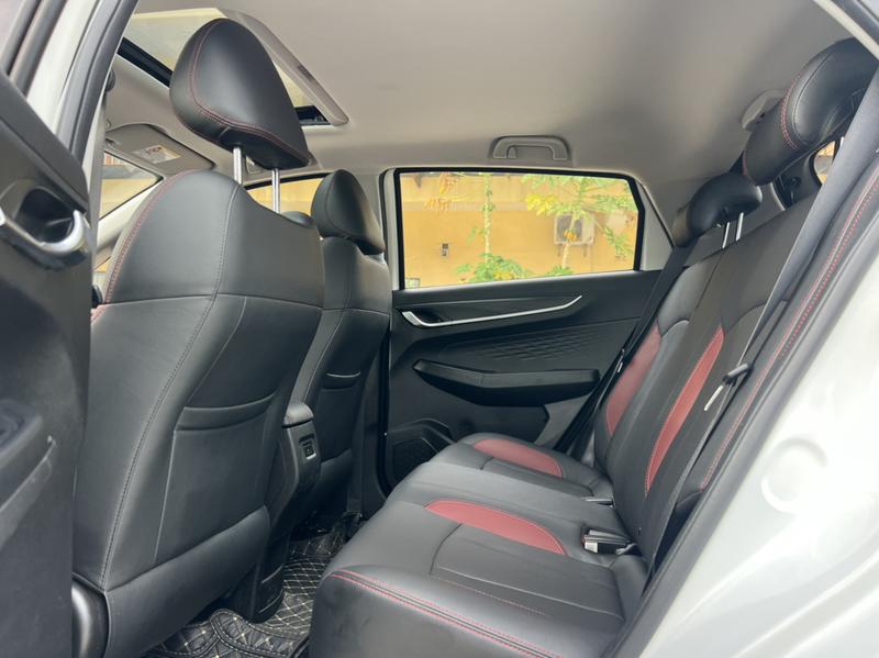 Geely Vision X3, 2022 — фото 11 из 12