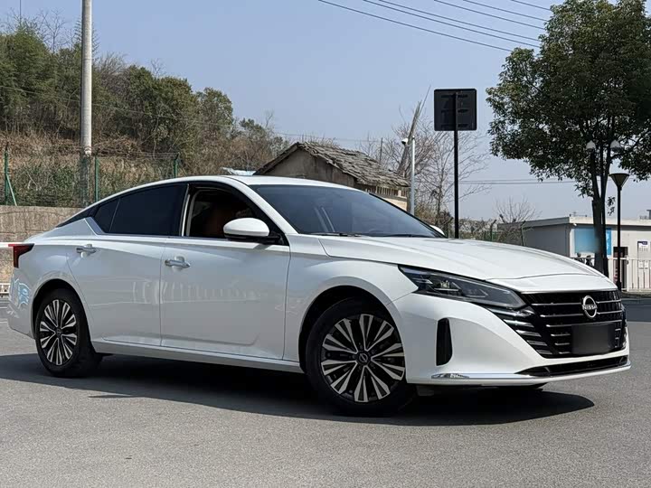Nissan Teana, 2024 — фото 5 из 9
